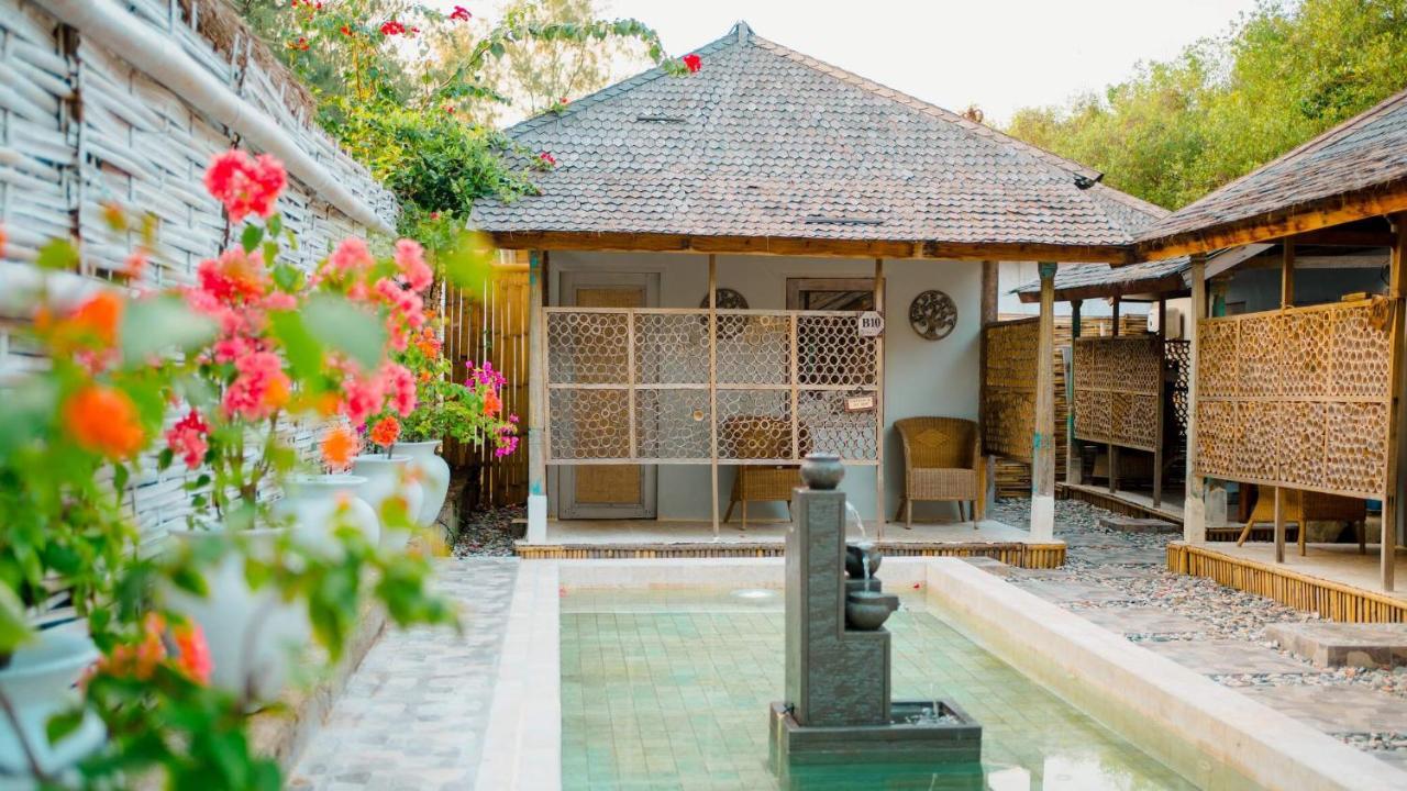 Bungalow Cafe Gili Beachfront 吉利美诺 外观 照片