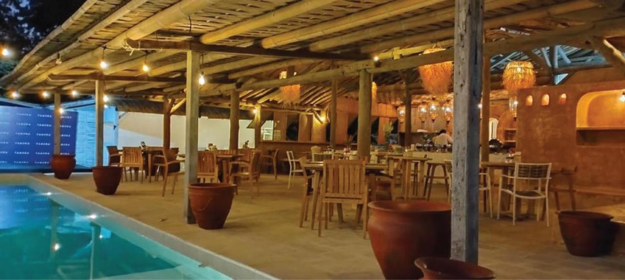 Bungalow Cafe Gili Beachfront 吉利美诺 外观 照片