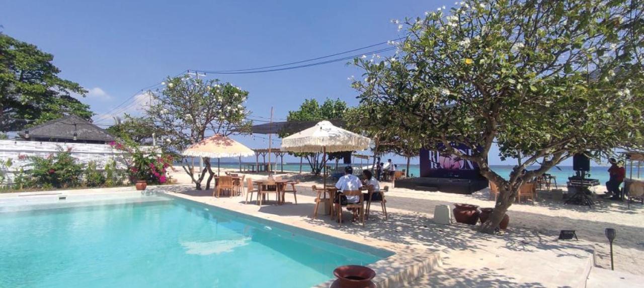 Bungalow Cafe Gili Beachfront 吉利美诺 外观 照片