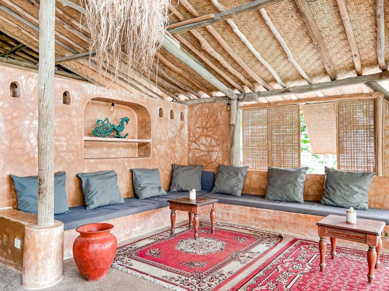 Bungalow Cafe Gili Beachfront 吉利美诺 外观 照片